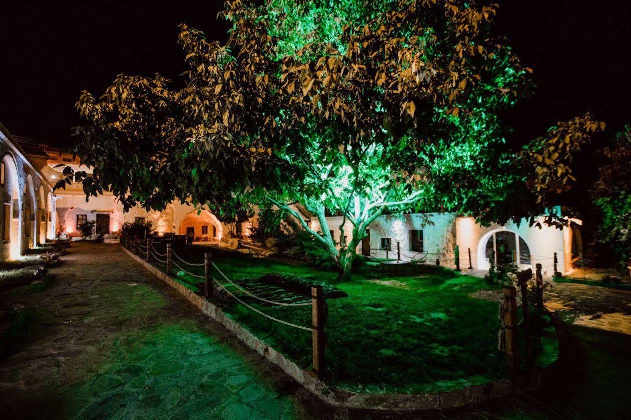 Ortahisar Cave Hotel ภายนอก รูปภาพ