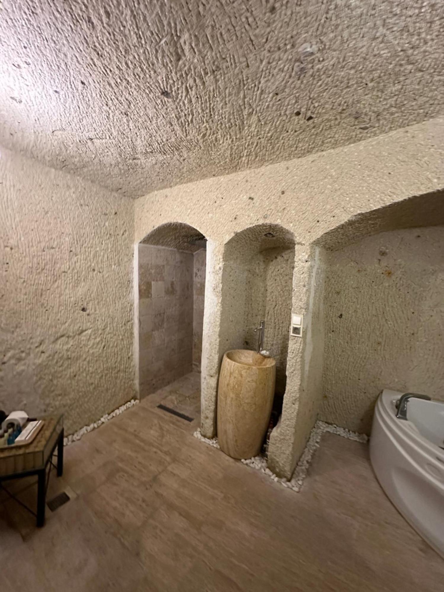 Ortahisar Cave Hotel ภายนอก รูปภาพ