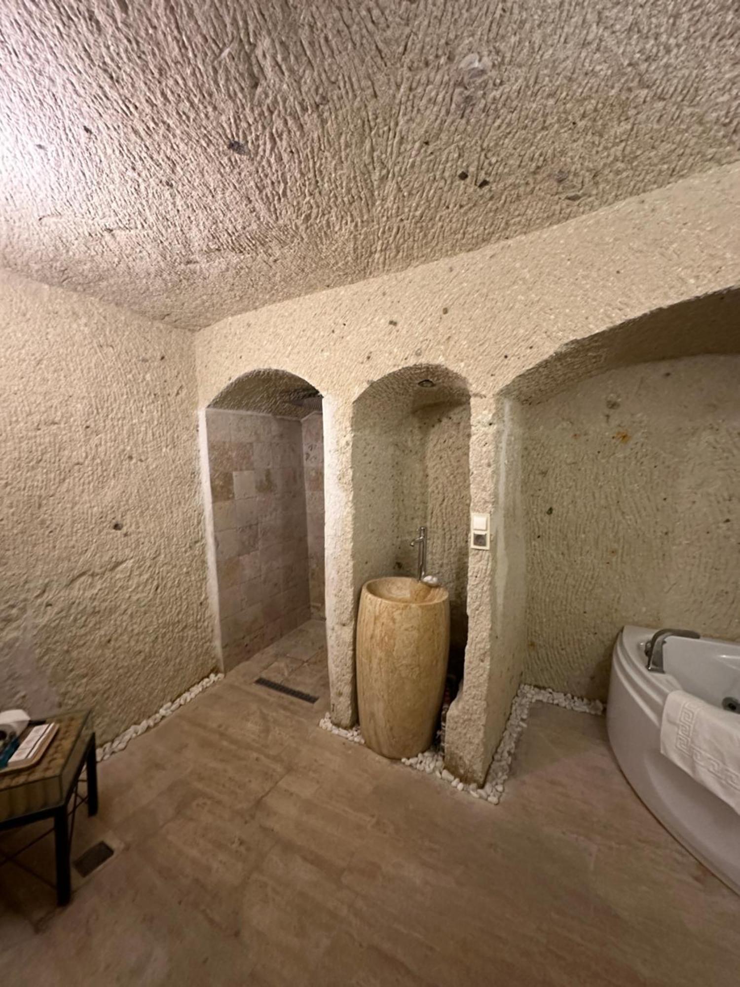 Ortahisar Cave Hotel ภายนอก รูปภาพ